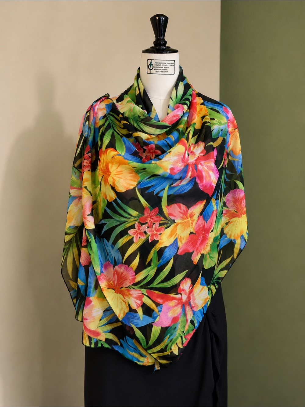 NWOT DC One Wholesale Washington DC Floral Bucket Hat & Matching Scarf Set
